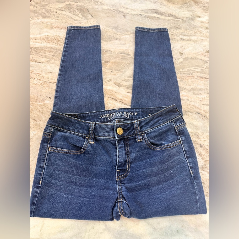 American Eagle Jegging Jeans Size 2 XS Medium Wash Stretch Skinny Denim